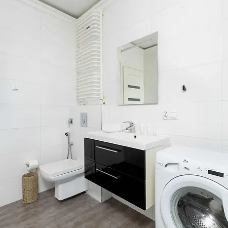 شقة Spacious In For 8 People By Renters