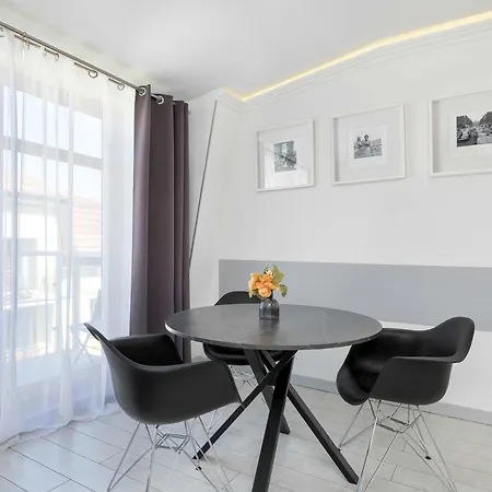 شقة Spacious In For 8 People By Renters سوبوت