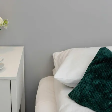 Spacious In For 8 People By Renters * سوبوت