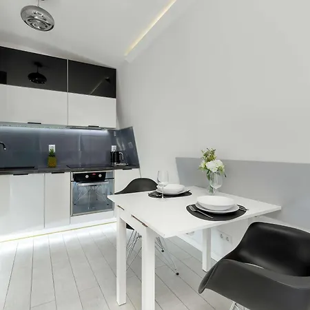 Spacious In For 8 People By Renters * سوبوت