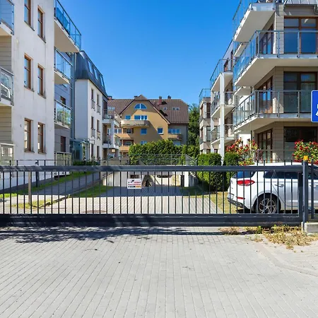 Spacious In For 8 People By Renters Διαμέρισμα