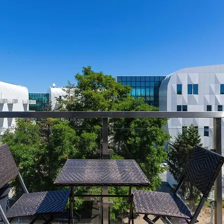 Spacious In For 8 People By Renters سوبوت