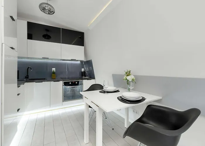 Spacious In For 8 People By Renters * Σόποτ