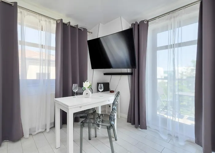 Διαμέρισμα Spacious In For 8 People By Renters *
