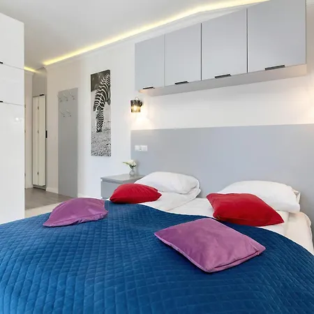 Διαμέρισμα Spacious In For 8 People By Renters