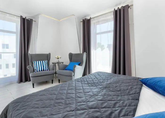 Spacious In For 8 People By Renters Lägenhet