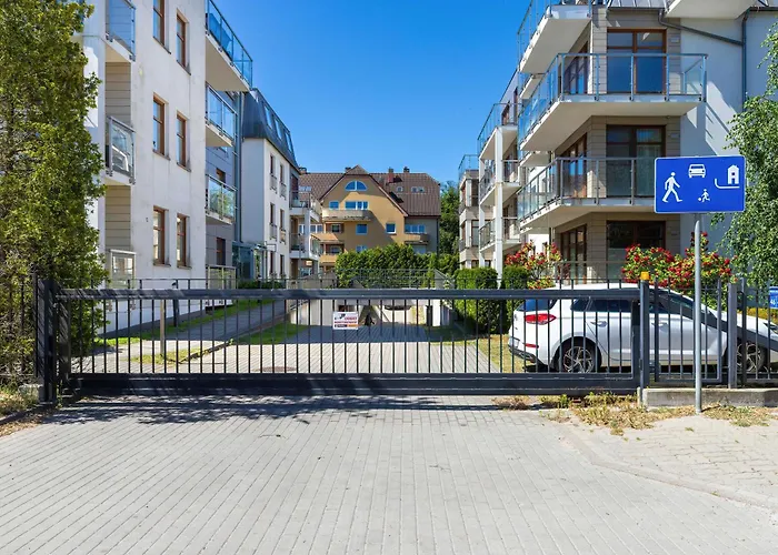 Spacious In For 8 People By Renters Lägenhet